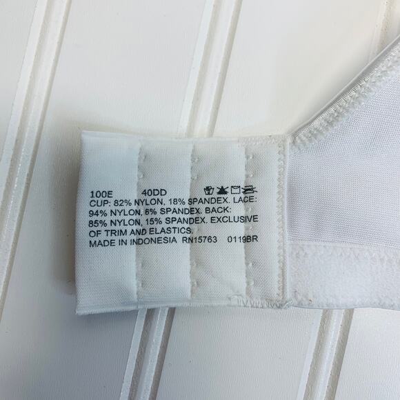 Nwot Bali Smoothing Bra Sz 40DD White - Picture 5 of 6